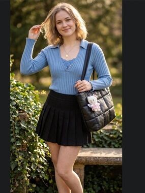 Ribbed V-Neck Long Sleeve Top in Gray